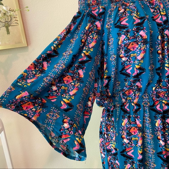 Bright Patterned Off Shoulder Bell Sleeve Romper - Picture 5 of 7